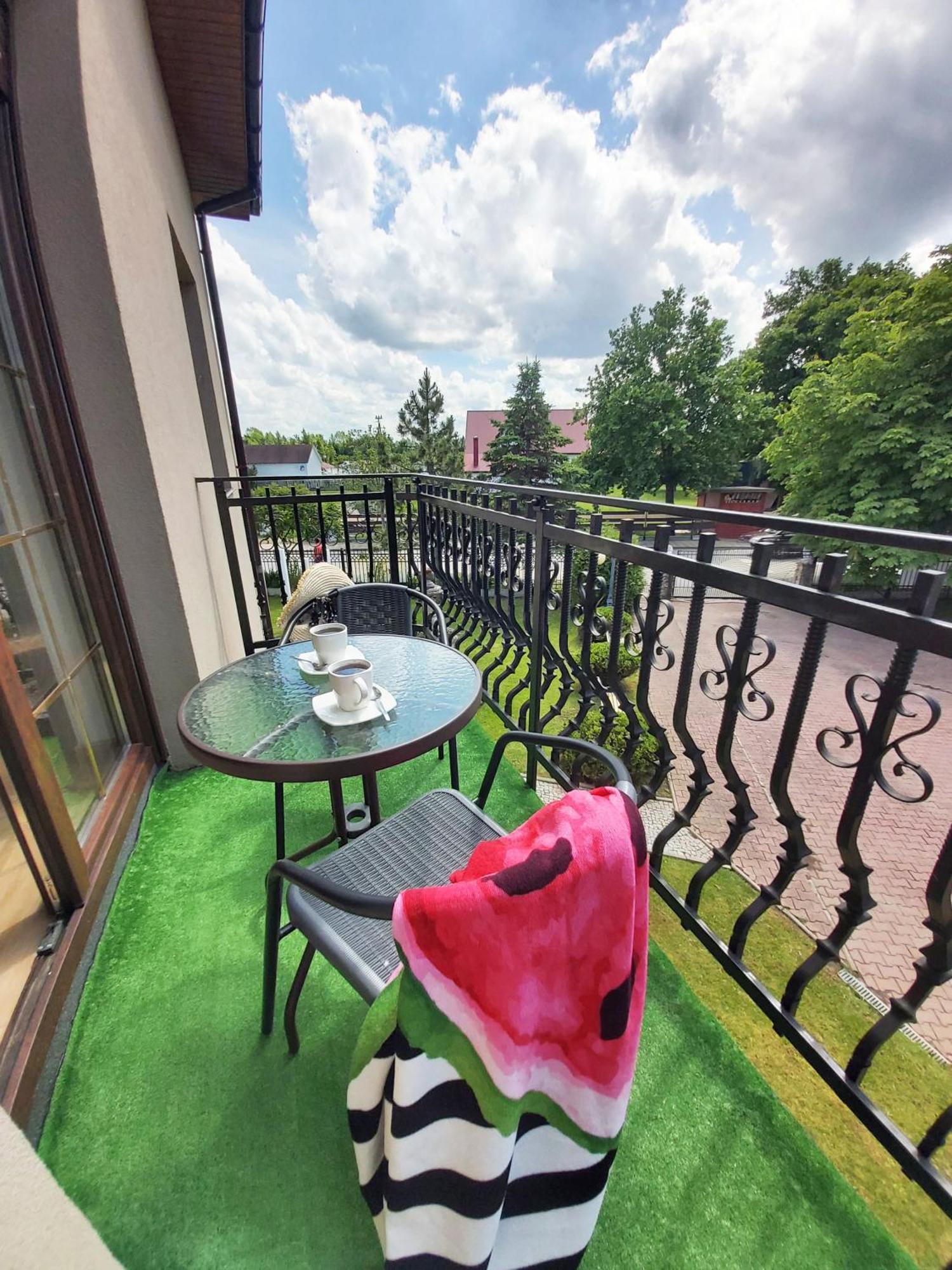 Osrodek Wypoczynkowy Raf-Mil Aparthotel Wicie  Exterior photo